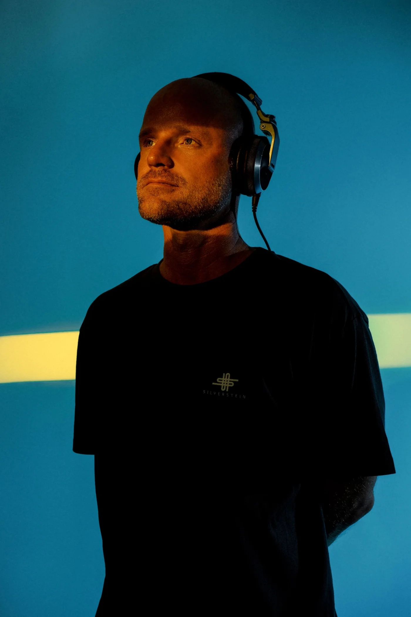 ANIVIO with headphones